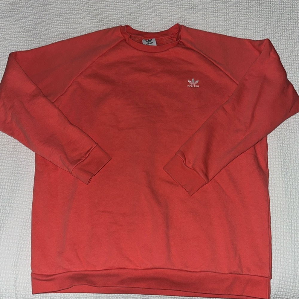 ADIDAS
CREWNECK
SALMON